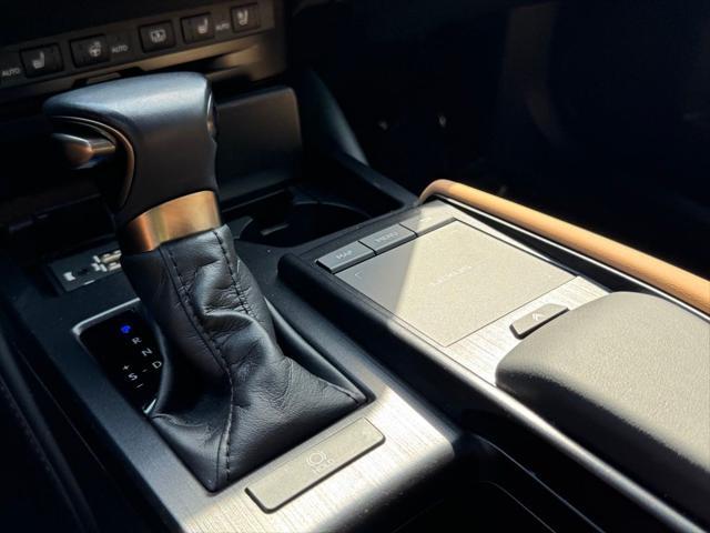 used 2022 Lexus ES 350 car, priced at $47,738