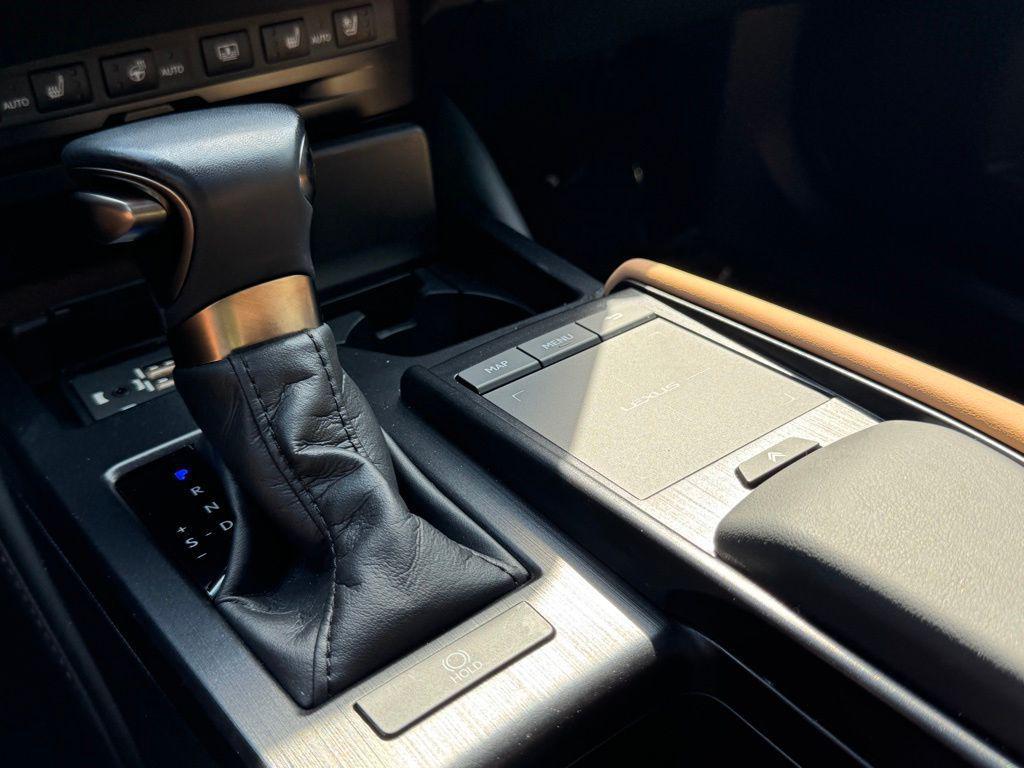 used 2022 Lexus ES 350 car, priced at $43,240