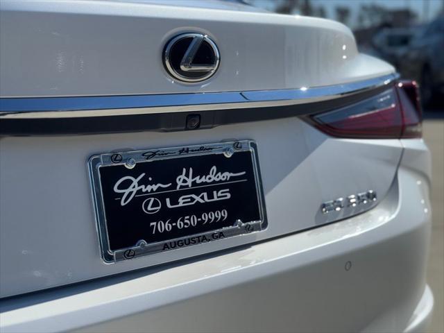new 2025 Lexus ES 350 car, priced at $48,605