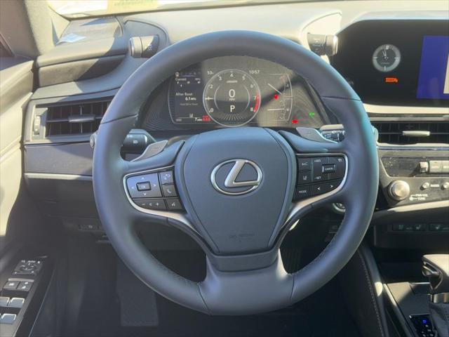 new 2025 Lexus ES 350 car, priced at $48,605