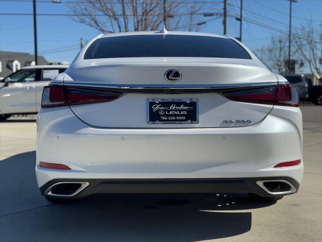 new 2025 Lexus ES 350 car, priced at $48,605