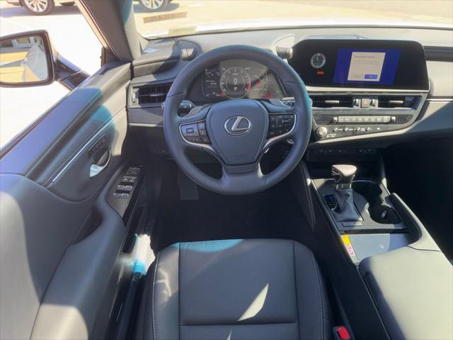 new 2025 Lexus ES 350 car, priced at $48,605