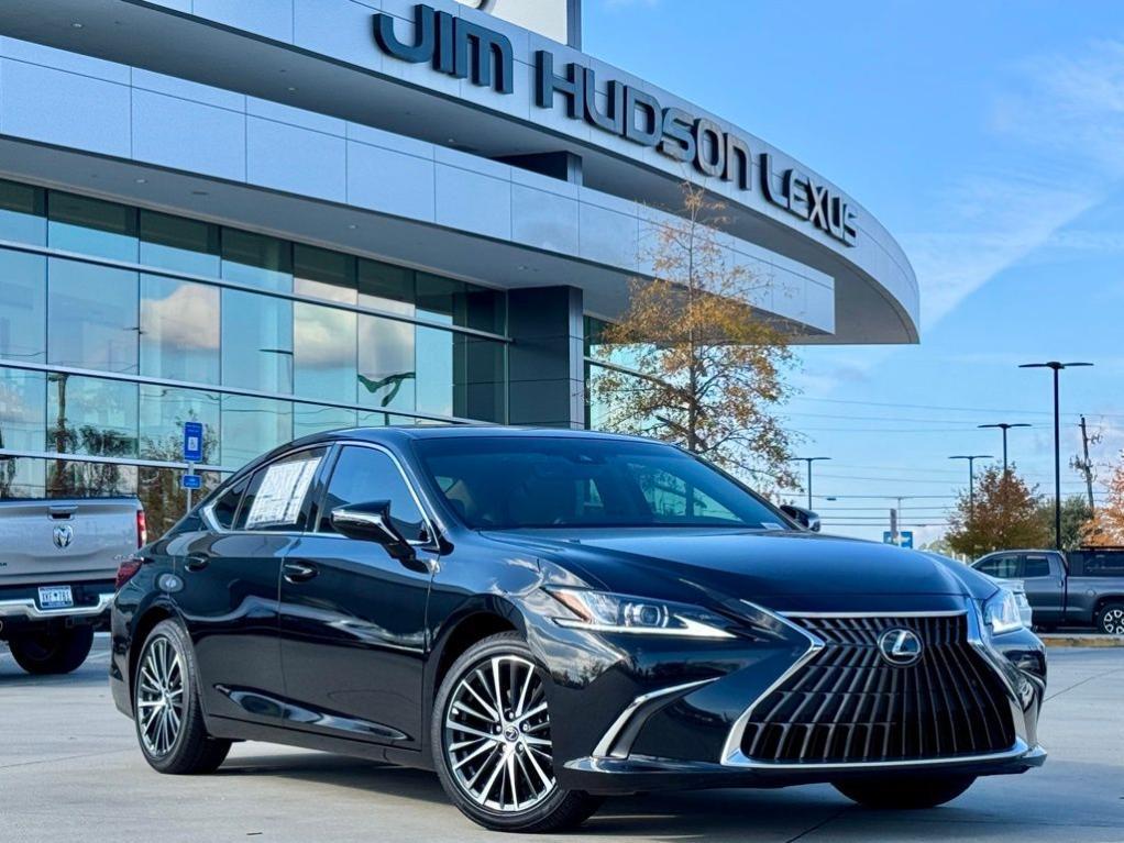 new 2025 Lexus ES 350 car, priced at $47,734