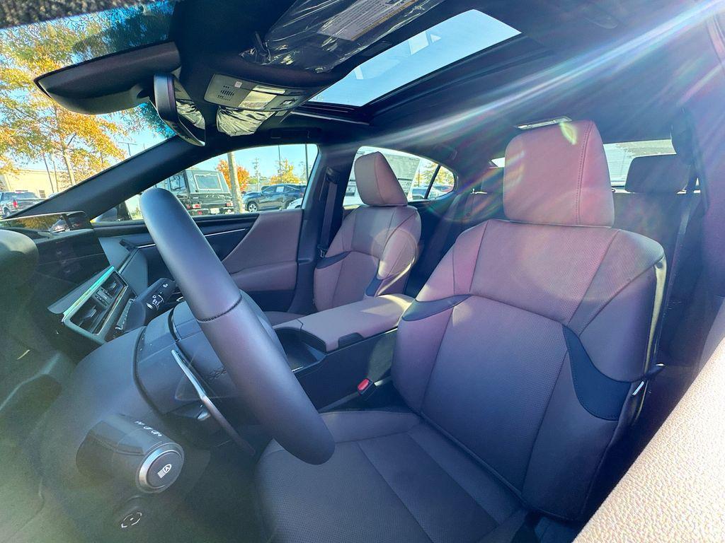 new 2025 Lexus ES 350 car, priced at $51,606