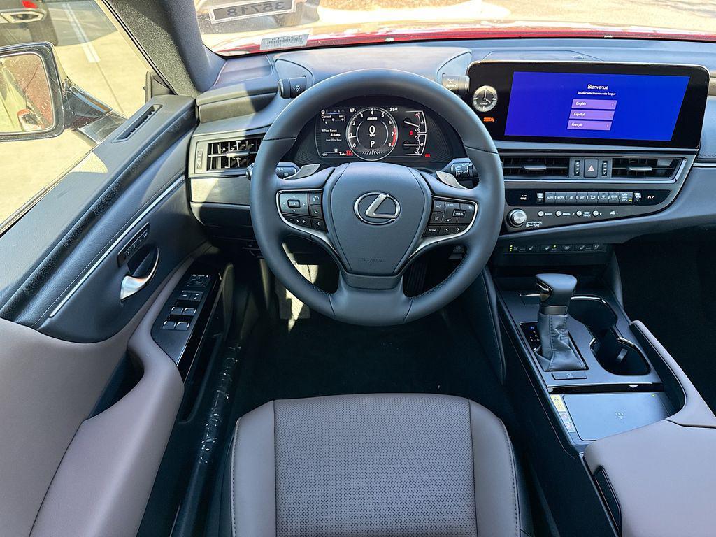 new 2025 Lexus ES 350 car, priced at $51,606