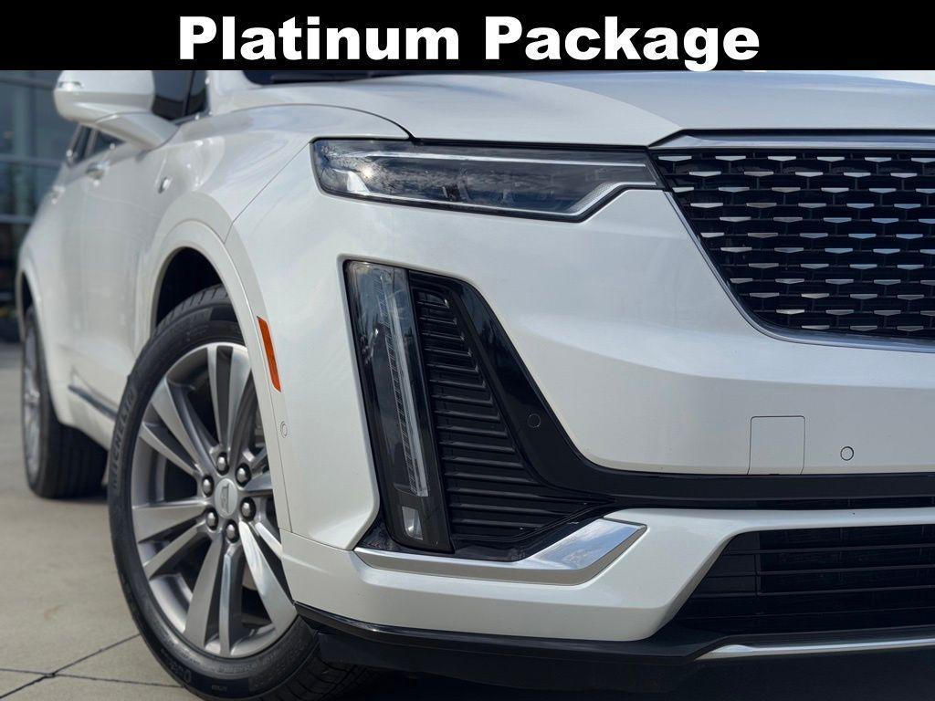 used 2022 Cadillac XT6 car, priced at $37,990