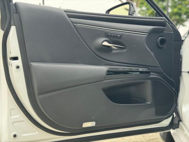 used 2024 Lexus ES 350 car, priced at $44,462