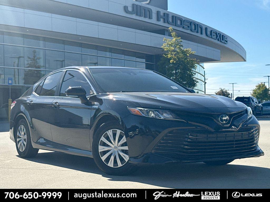 used 2019 Toyota Camry Hybrid car, priced at $20,321