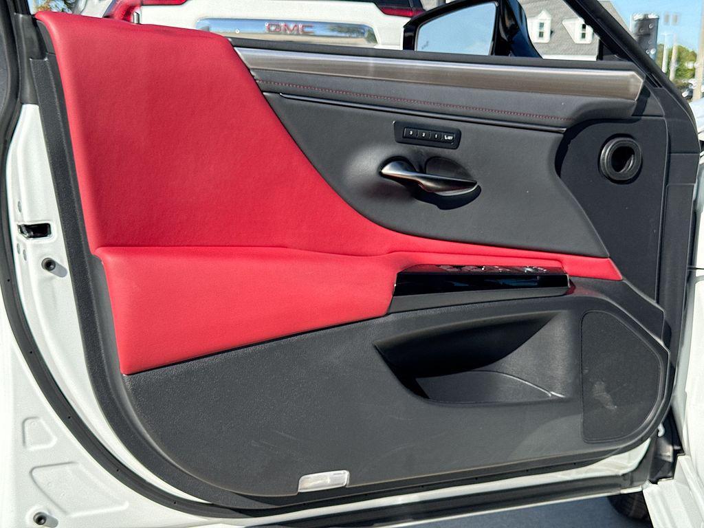 used 2024 Lexus ES 350 car, priced at $49,898