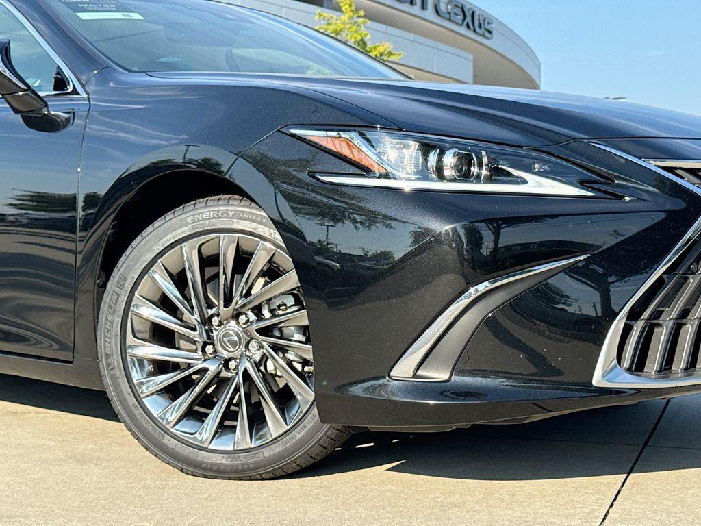used 2024 Lexus ES 350 car, priced at $48,677