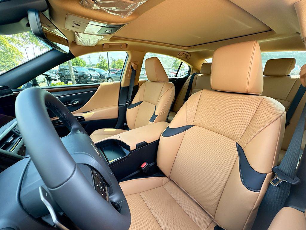 new 2025 Lexus ES 350 car, priced at $54,226