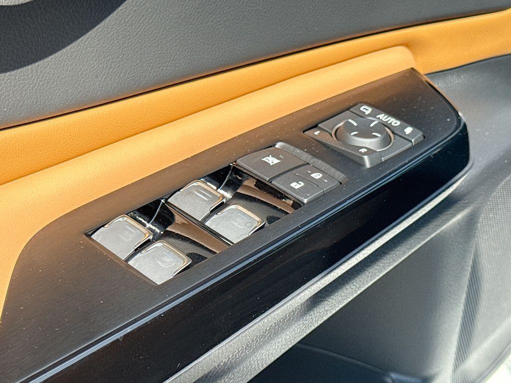 new 2025 Lexus ES 350 car, priced at $54,226