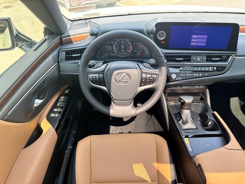 new 2025 Lexus ES 350 car, priced at $54,226
