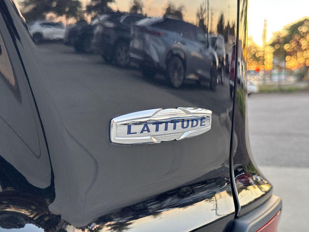 used 2020 Jeep Cherokee car, priced at $18,539