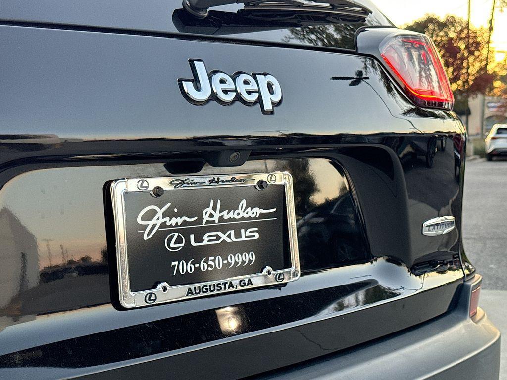 used 2020 Jeep Cherokee car, priced at $18,539