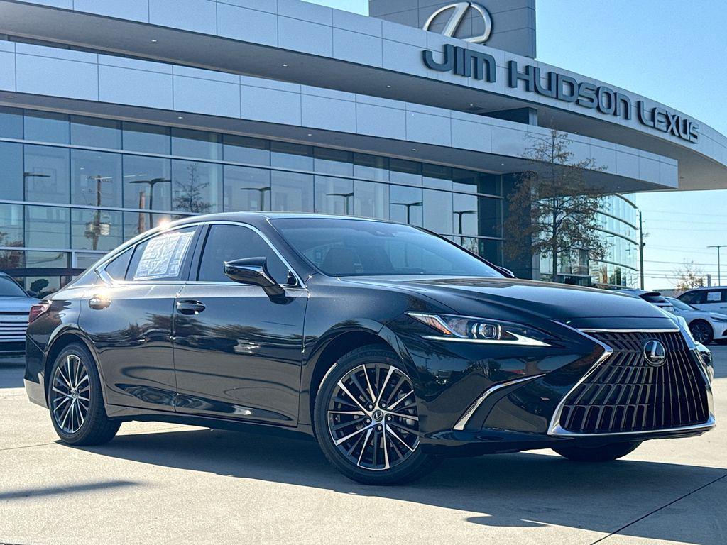 new 2025 Lexus ES 350 car, priced at $51,606