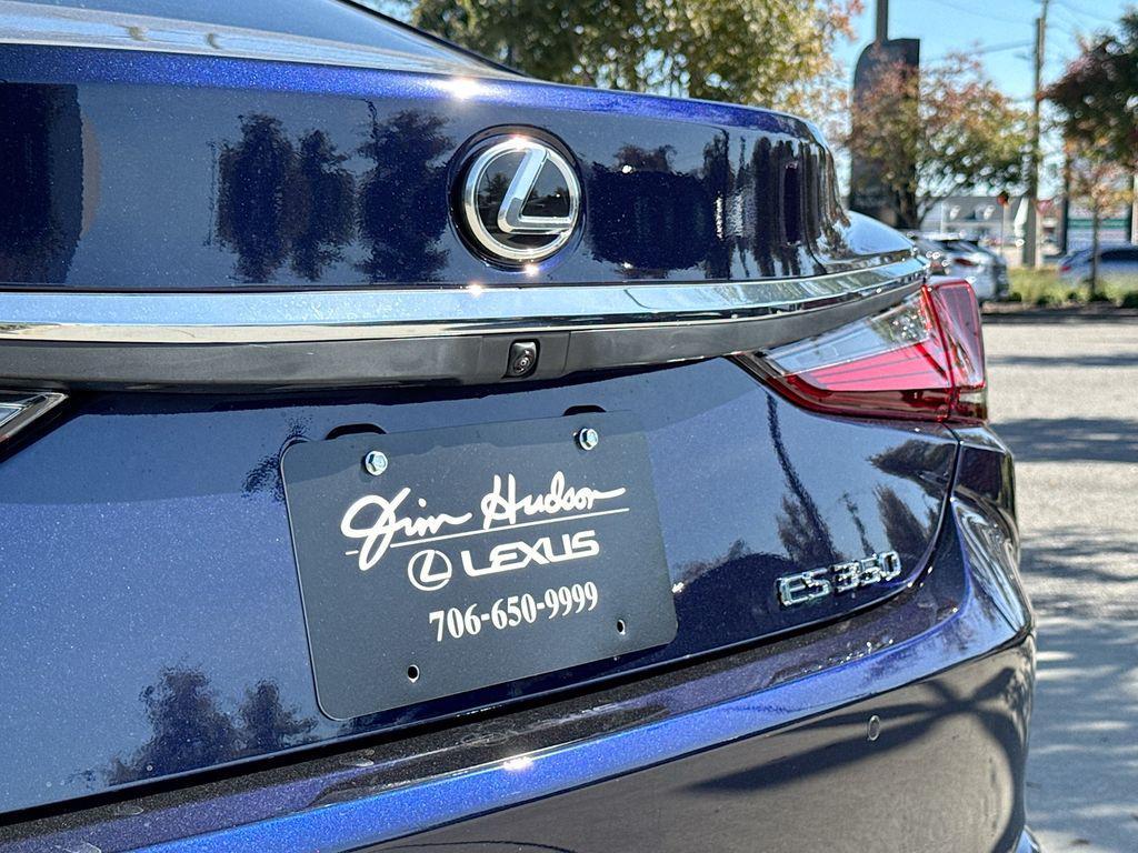 new 2025 Lexus ES 350 car, priced at $50,685