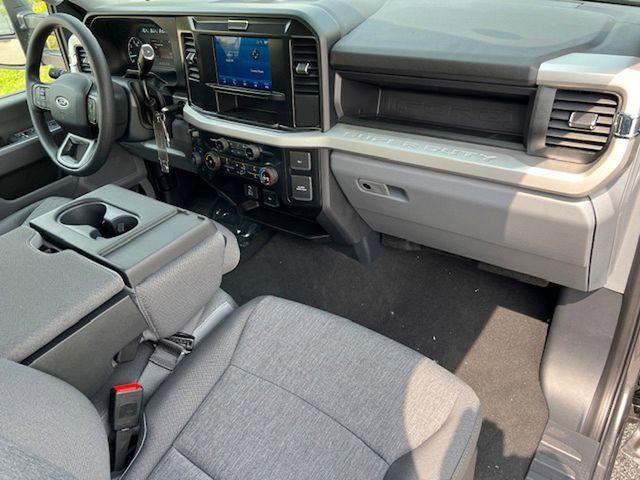 new 2025 Ford F-250 car, priced at $58,725