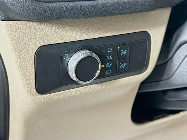 used 2022 Ford Escape car, priced at $18,990