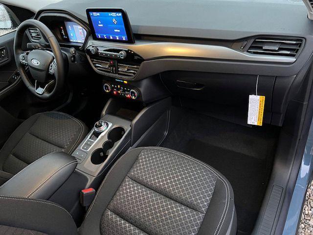 new 2025 Ford Escape car, priced at $30,854
