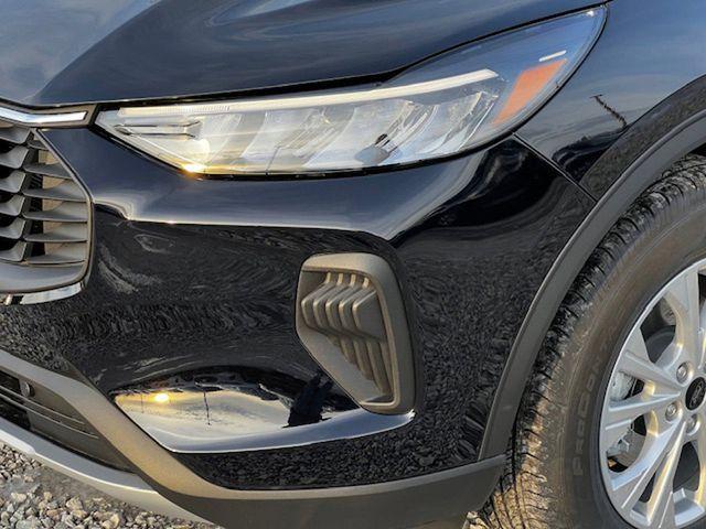 new 2025 Ford Escape car, priced at $30,512