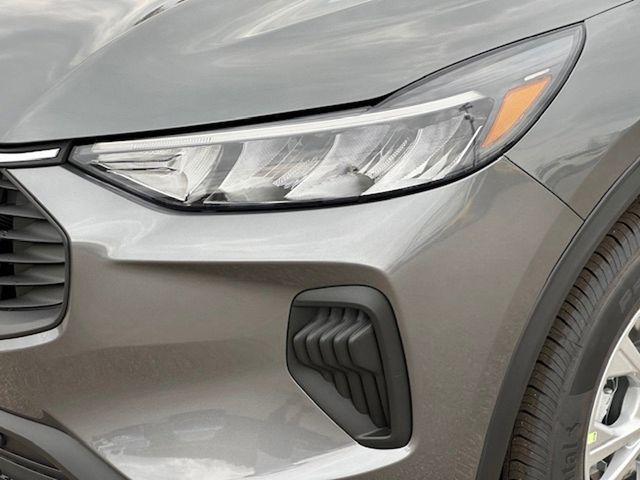 new 2025 Ford Escape car, priced at $30,518