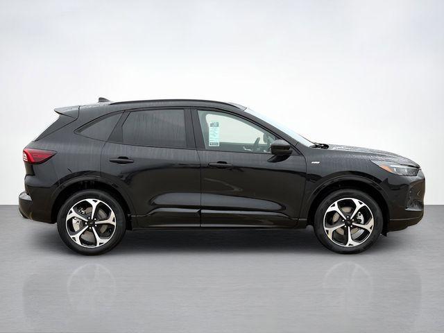 new 2025 Ford Escape car, priced at $38,194