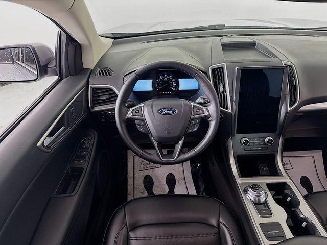 used 2024 Ford Edge car, priced at $25,300