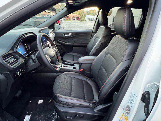 new 2025 Ford Escape car, priced at $33,010