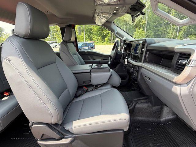 new 2025 Ford F-250 car, priced at $52,455