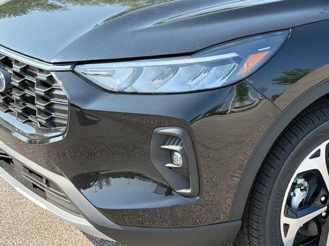 new 2025 Ford Escape car, priced at $35,657