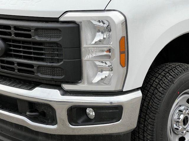new 2025 Ford F-250 car, priced at $67,925