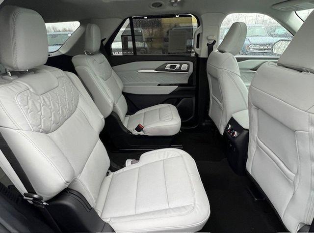 new 2025 Ford Explorer car, priced at $55,702