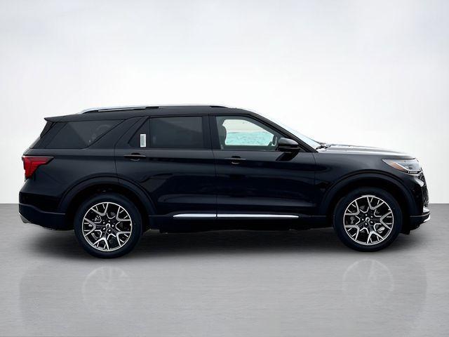 new 2025 Ford Explorer car, priced at $55,702