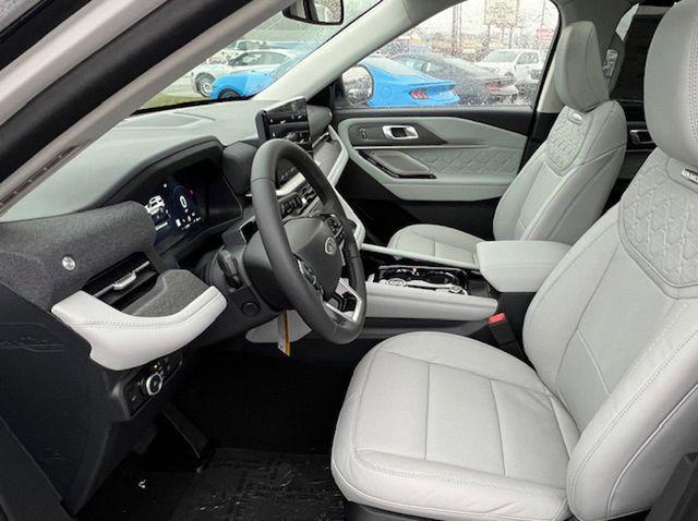 new 2025 Ford Explorer car, priced at $55,702