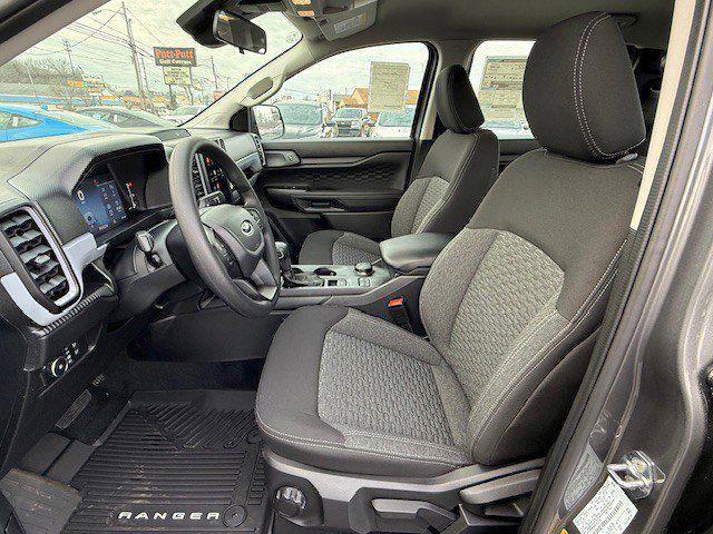 new 2025 Ford Ranger car, priced at $39,975