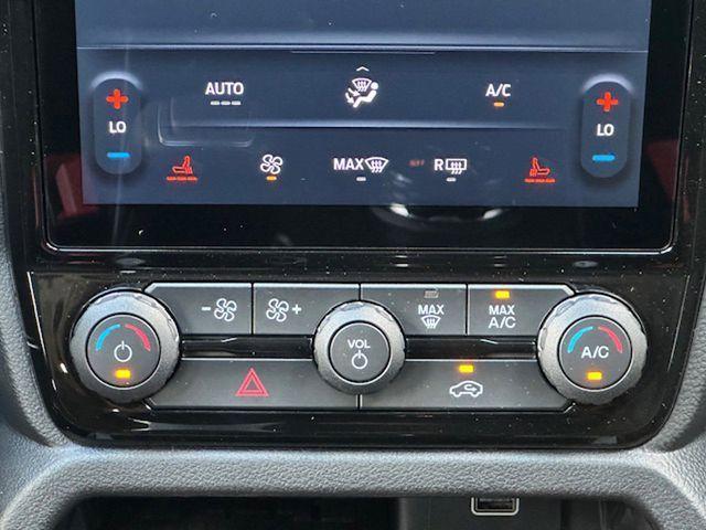 new 2025 Ford Ranger car, priced at $40,179