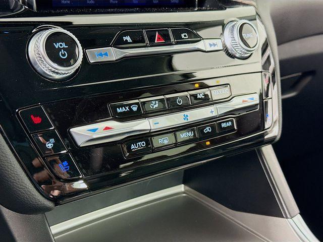 used 2023 Ford Explorer car, priced at $40,689