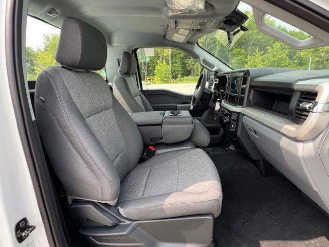new 2025 Ford F-250 car, priced at $52,700