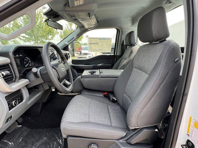 new 2025 Ford F-250 car, priced at $52,700