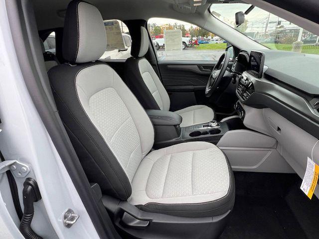 new 2025 Ford Escape car, priced at $29,905