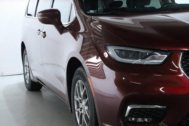 used 2021 Chrysler Pacifica car, priced at $23,750