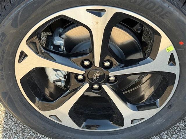 new 2025 Ford Escape car, priced at $35,832