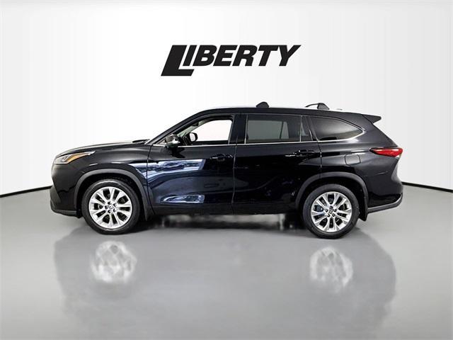 used 2020 Toyota Highlander car, priced at $31,250