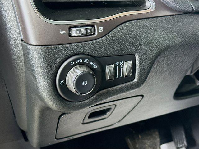 used 2021 Jeep Cherokee car, priced at $21,500