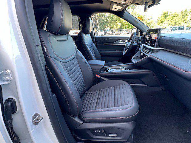 new 2025 Ford Explorer car, priced at $52,625