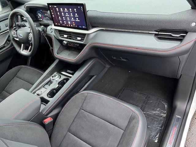new 2025 Ford Explorer car, priced at $62,305