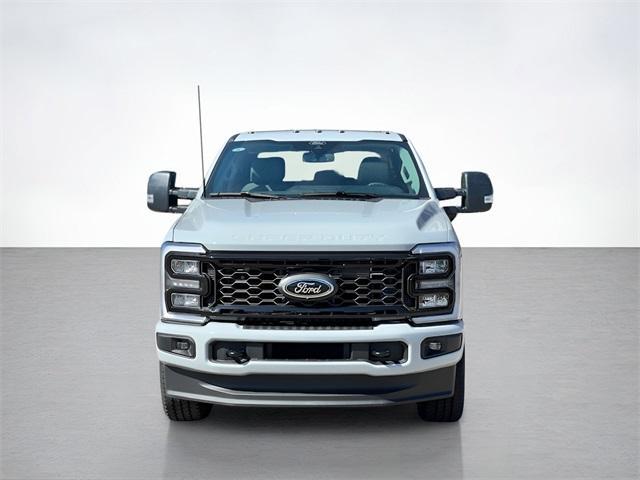new 2025 Ford F-250 car, priced at $73,200