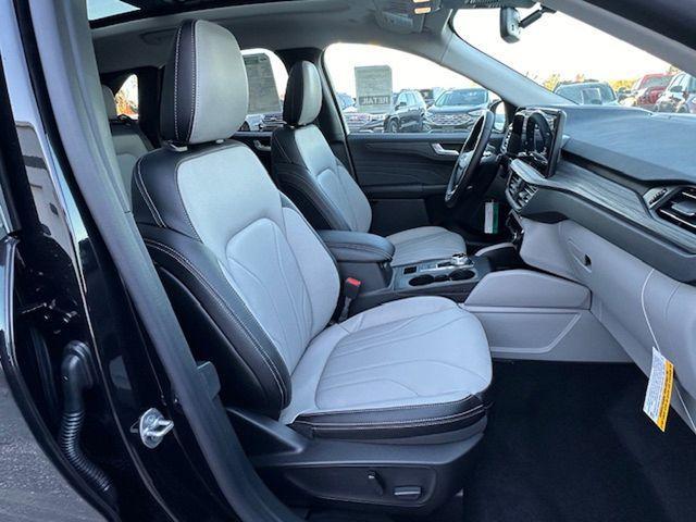new 2025 Ford Escape car, priced at $39,080