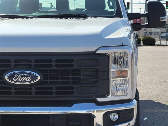 new 2024 Ford F-350 car, priced at $50,325